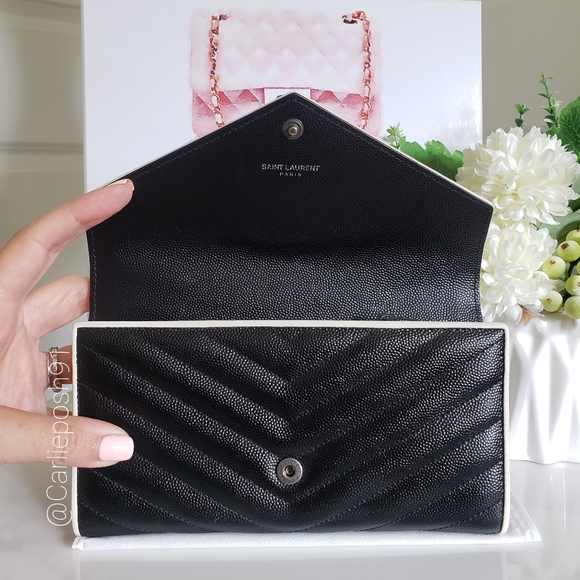 *SOLD* Authentic Pre-owned Yves Saint Laurent Grain De Poudre Envelope Wallet - Picture 6 of 15